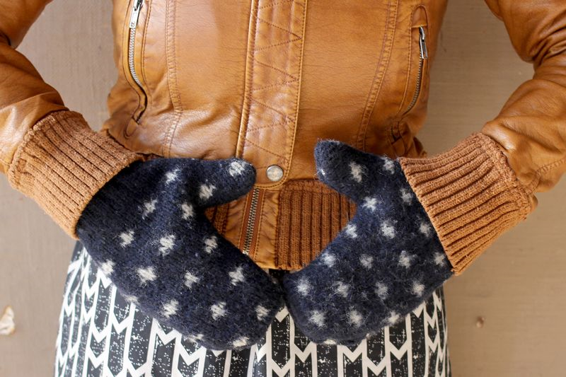 свитер варежки