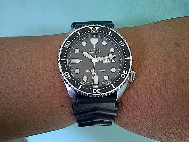 seiko scuba diver's 200m auto start depth sensor