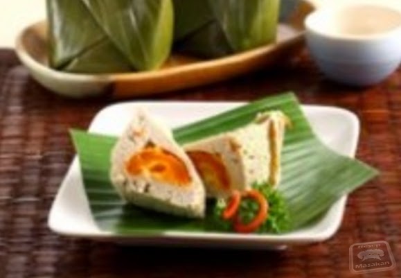 Resep Masakan Pepes Tahu Telur Asin Siapa sih yang tidak pernah makan masakan seperti ini Resep Masakan Pepes Tahu Telur Asin