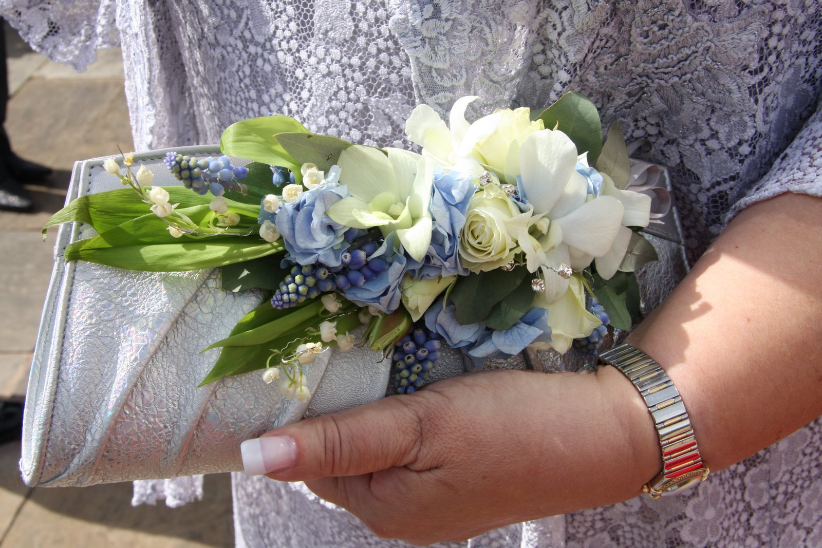 Flower Design Buttonhole & Corsage Blog Bride's Mum's Handbag Corsage