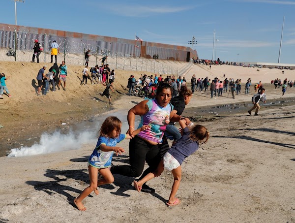 FOTOS: Mas de 500 migrantes intentaron cruzar a estados unidos. FOTOS: Mas de 500 migrantes intentaron cruzar a estados unidos.