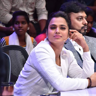 Ramya Pandian Latest Hot Beautiful Photoshoot HD images Ramya Pandian Latest Hot Beautiful Photoshoot HD images