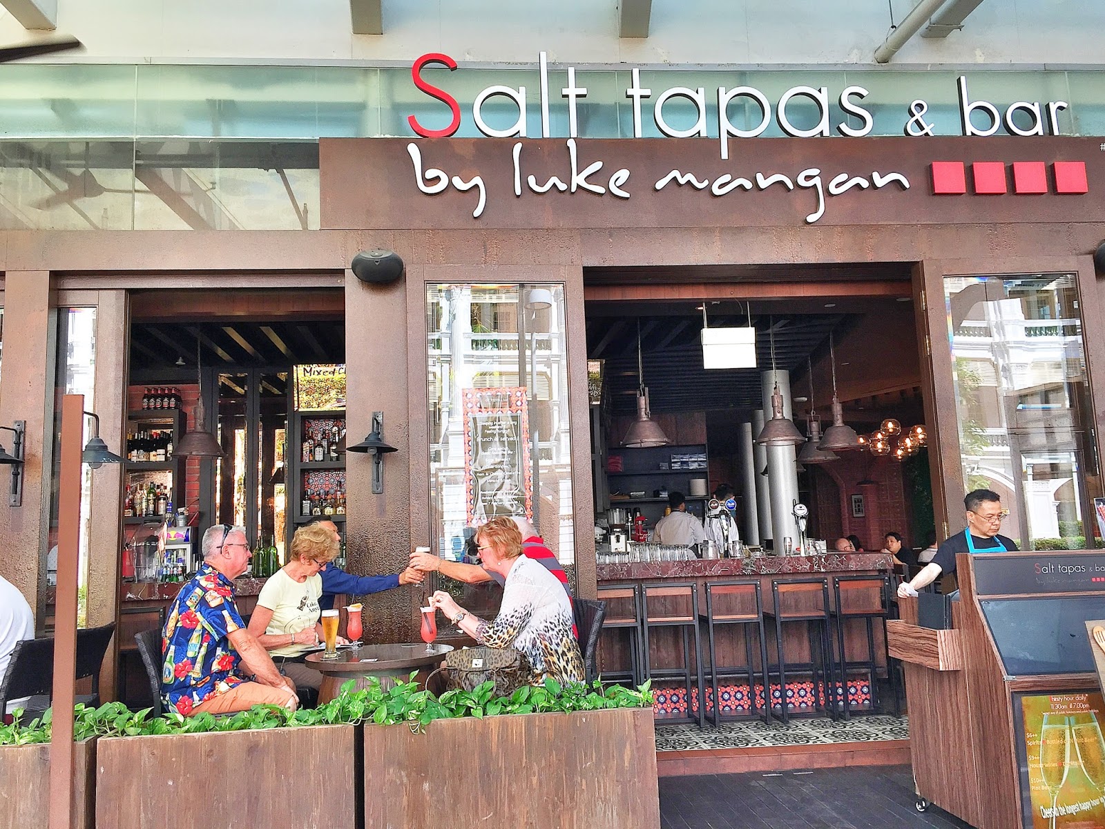 Salt Tapas and Bar (Raffles Place) Exterior