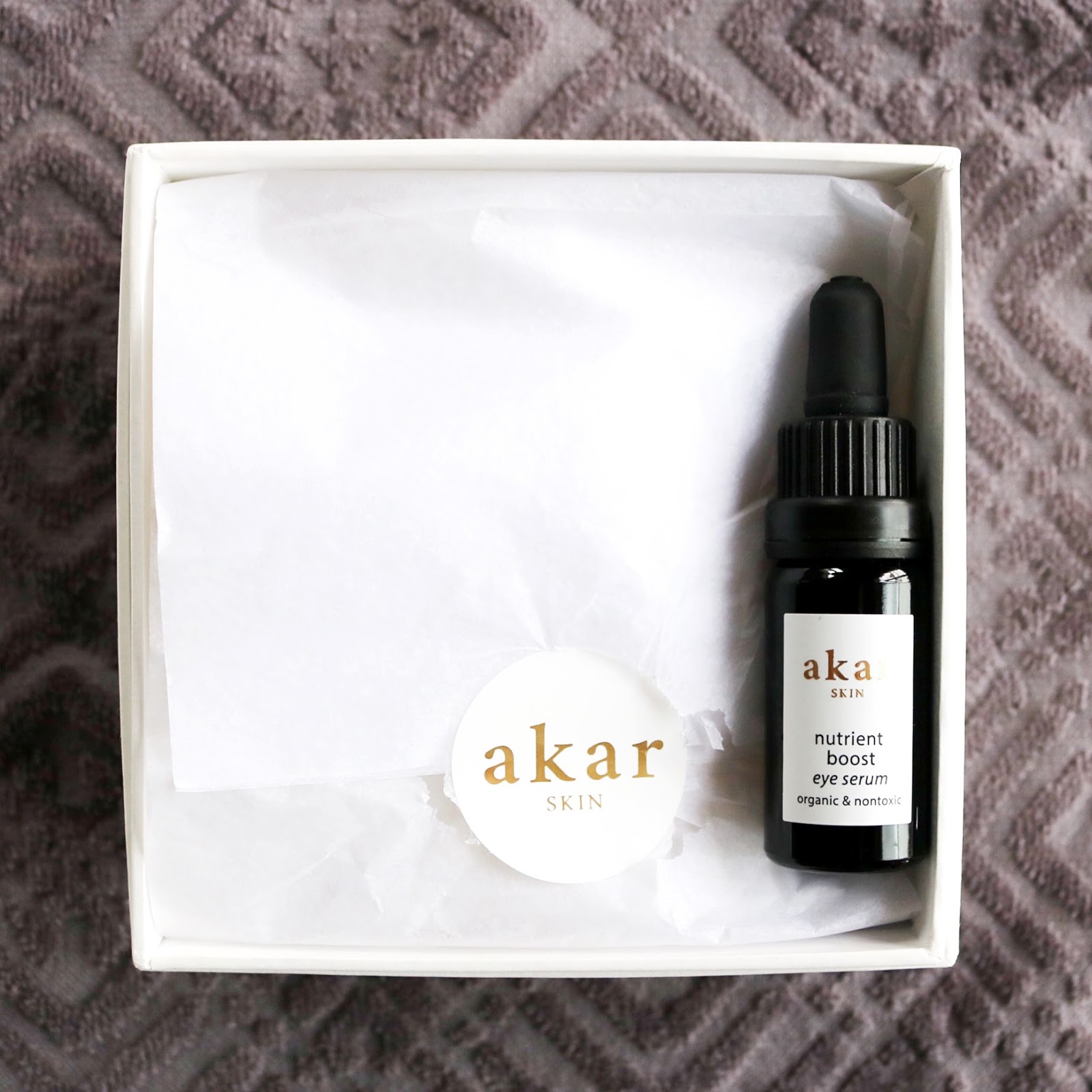 akar nutrient boost eye serum