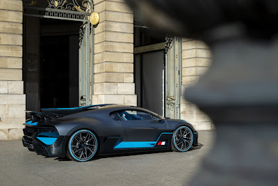 Bugatti Divo Paris 4