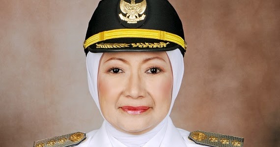 Hasil gambar untuk walikota cimahi atty suharti