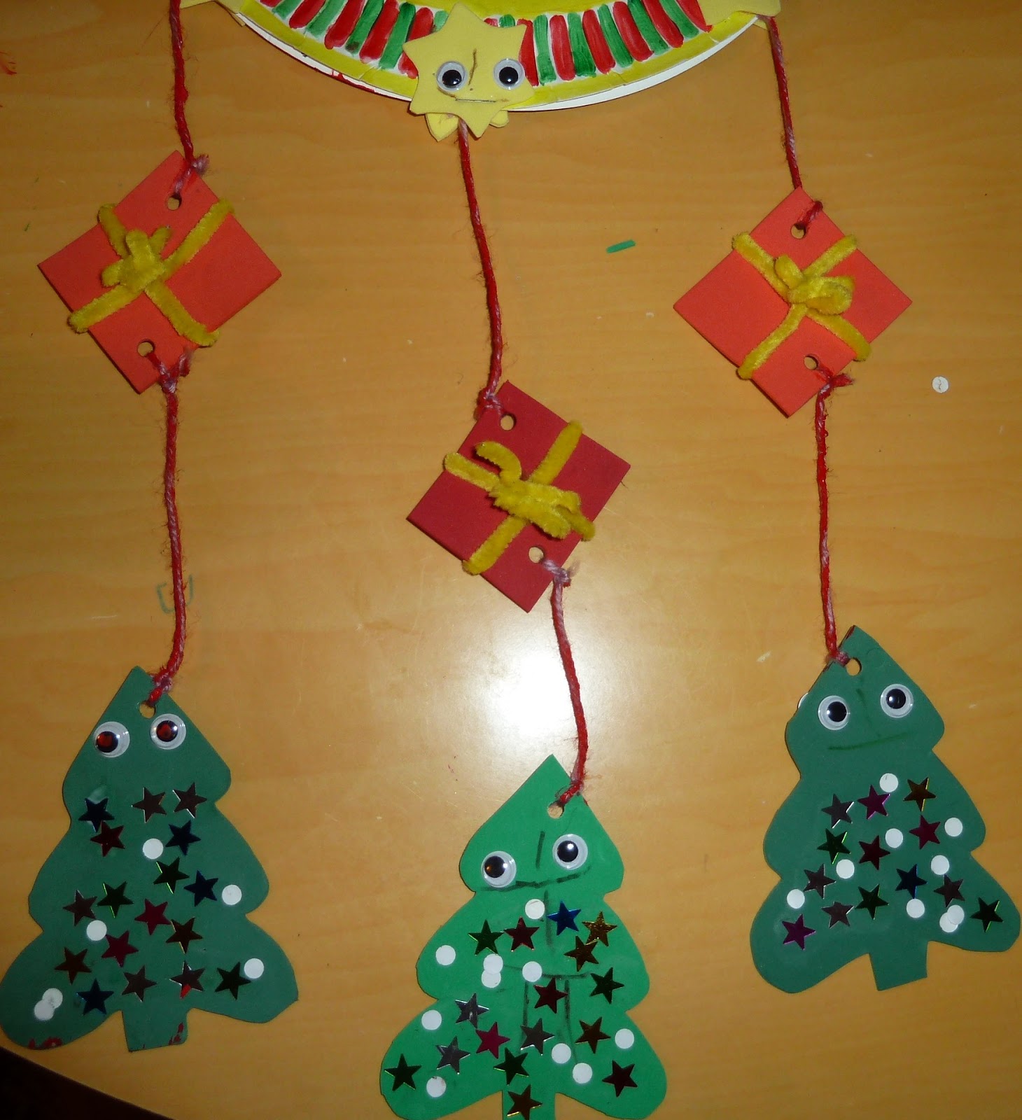 Craft pour les Loulous: Mobile de Noel