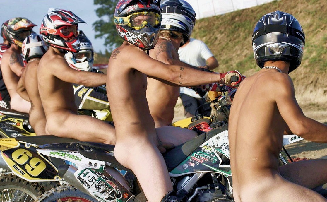 Nude In Motocross 100