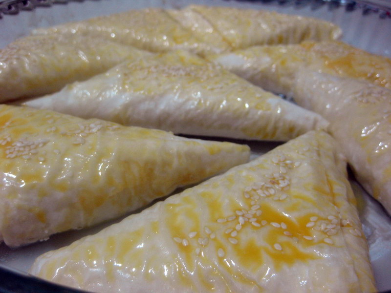 Gülfem�ce Baklava yufkasından börek