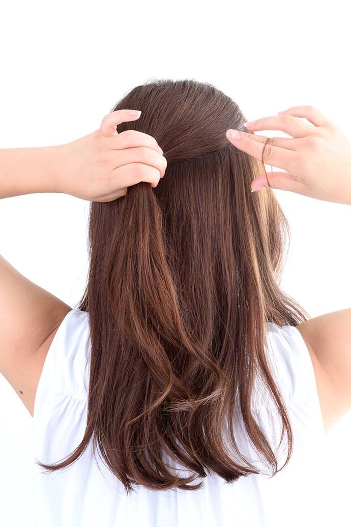Bộ sưu tập những kiểu tóc đơn giản tuyệt đẹp chỉ trong 5 phút Bộ sưu tập những kiểu tóc đơn giản tuyệt đẹp chỉ trong 5 phút