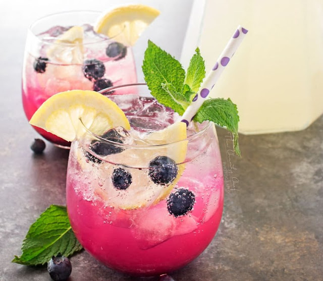 Sparkling Blueberry Lemonade #freshdrink #summerrecipe