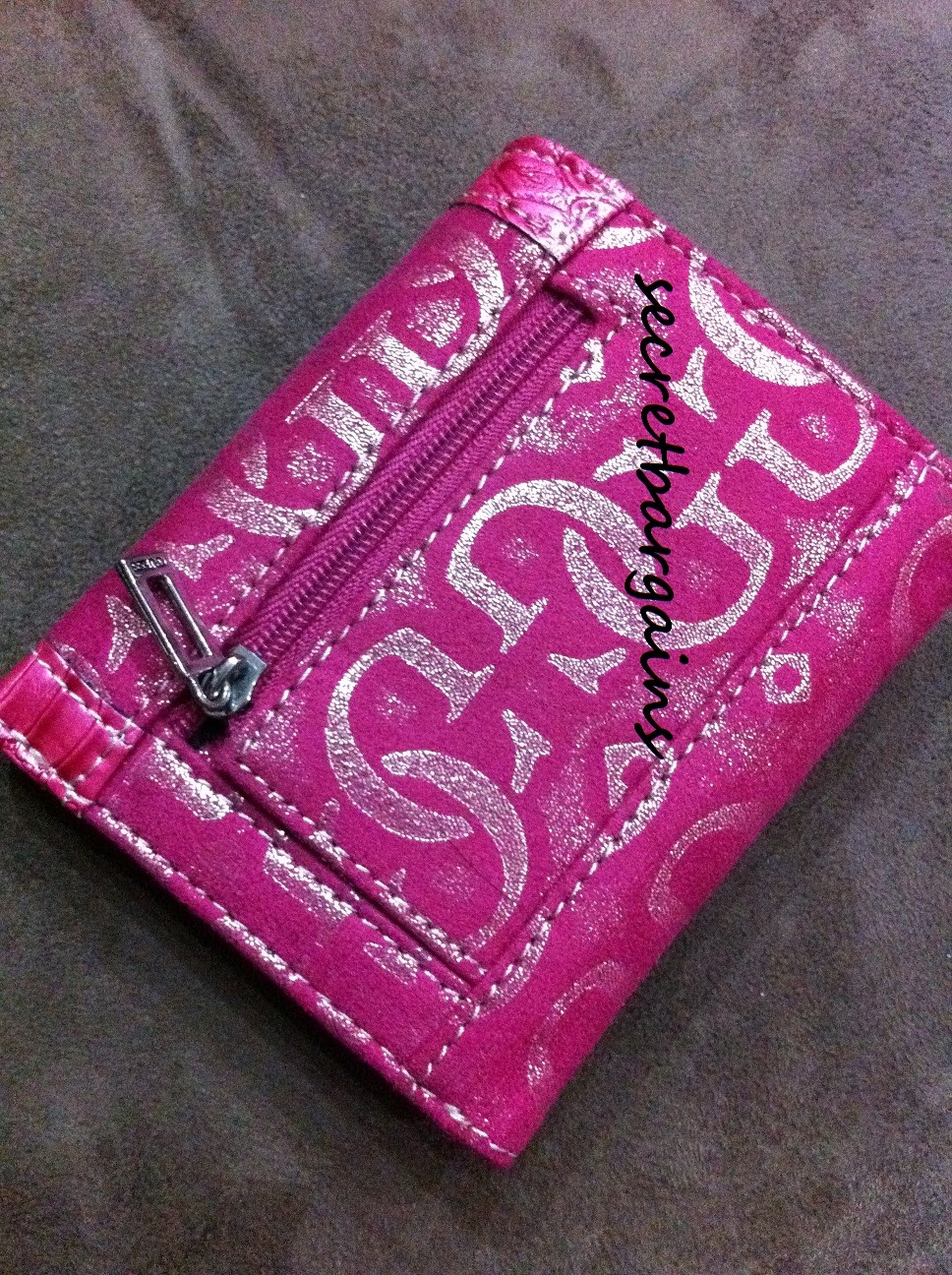 My loss is your gain! Guess Media Logo Small Trifold Wallet Pink