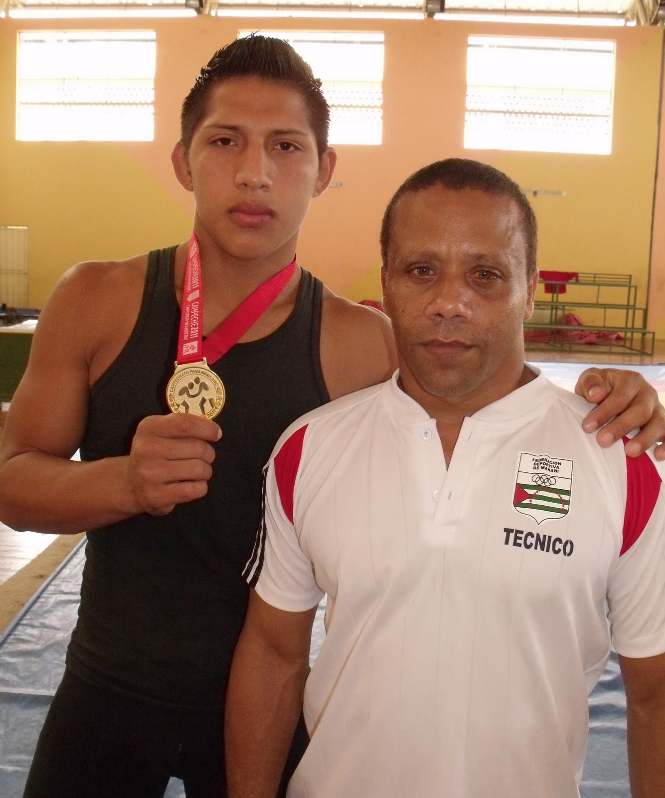 Deporte Manaba: LUCHA: MANABITAS GANARON ORO Y PLATA EN PANAMERICANO