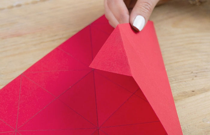 Kağıt Katlama İle Geometrik Vazo Yapımı Kağıt Katlama İle Geometrik Vazo Yapımı