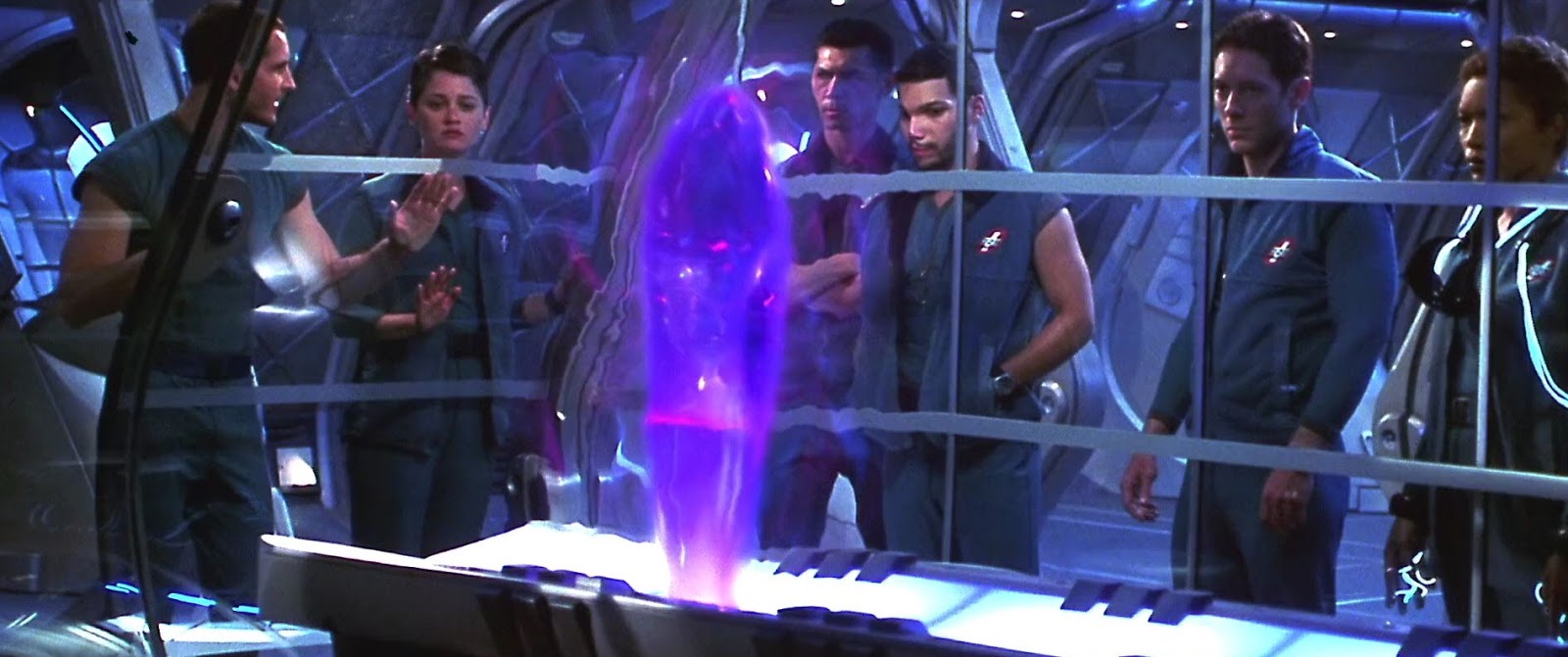 Hubbs Movie Reviews Supernova (2000)