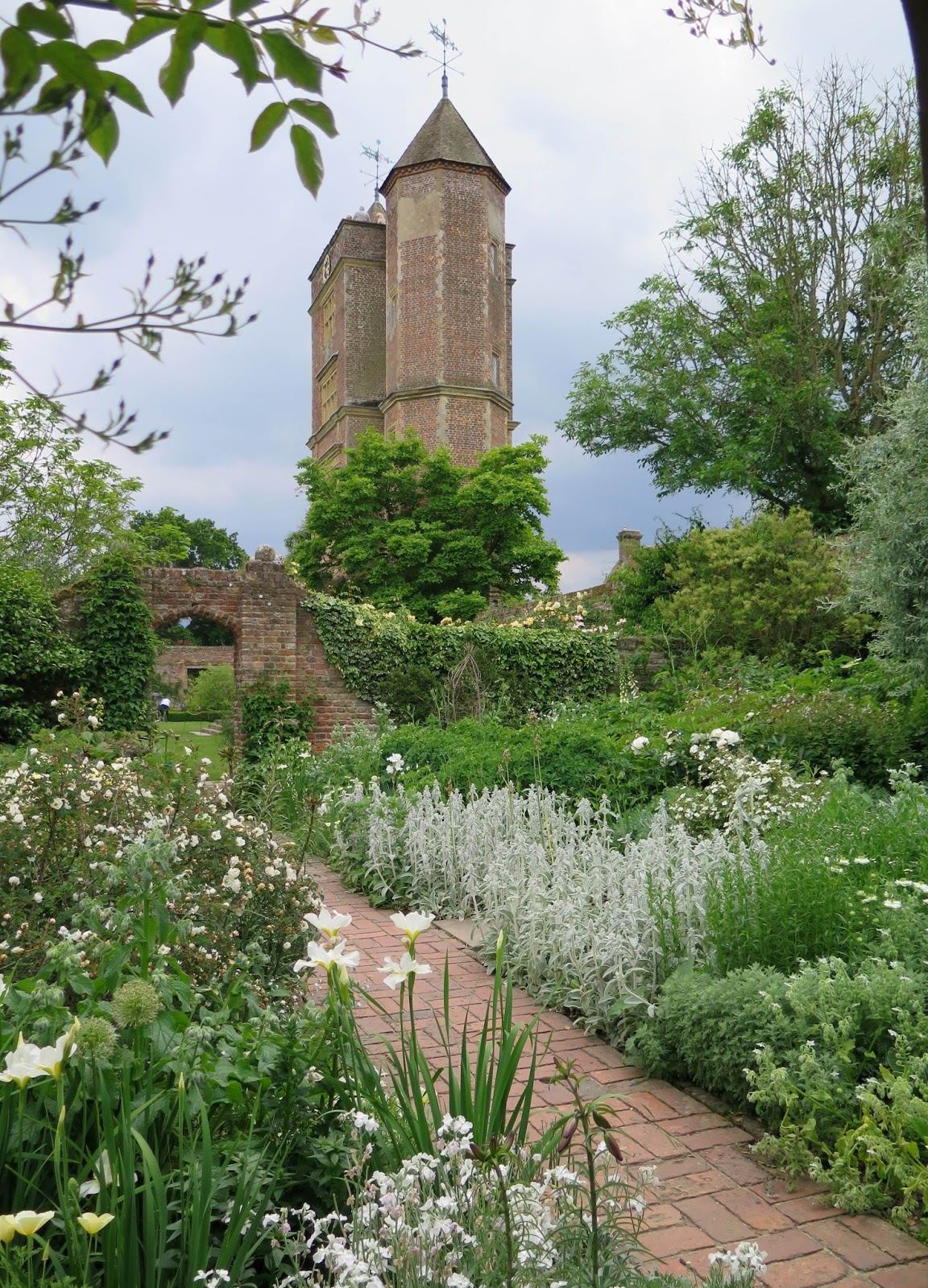 En el jardin: Inglaterra nuevamente para inspirarse, y mucho más!