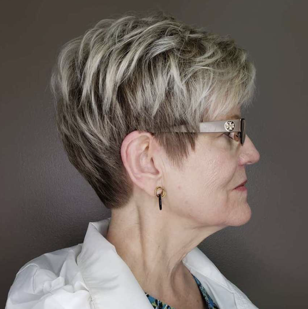 short haircuts for over 50 year old woman 2023