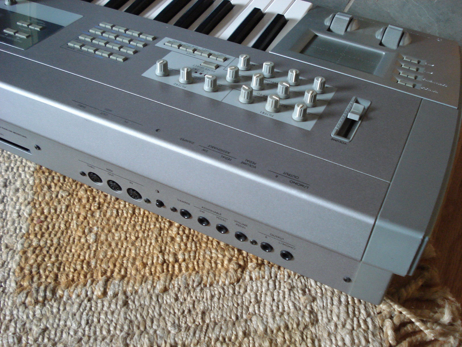 MATRIXSYNTH Z1 Synthesizer Keyboard MOSS Physical Modeling SN 002506