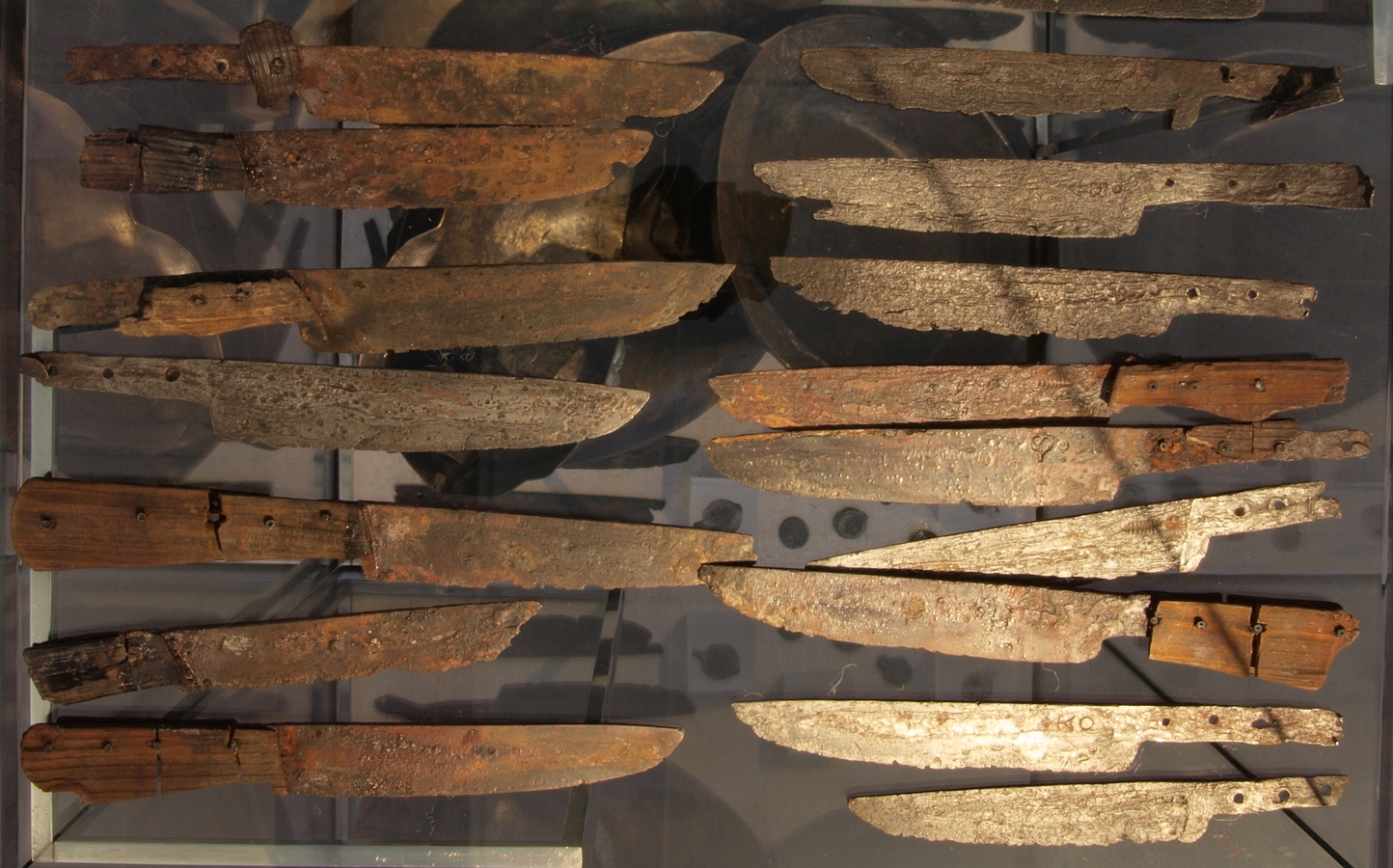 A Woodsrunner's Diary More On Period Knives.