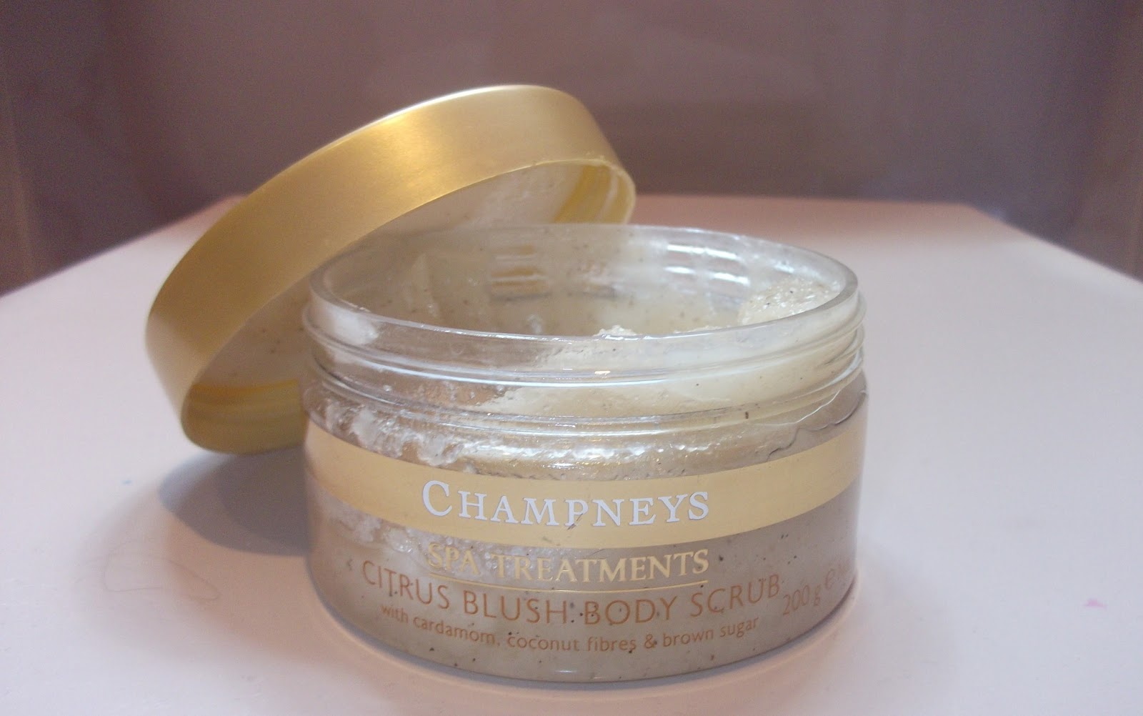Creative Energy Champneys Citrus Blush Body Scrub a spa in a jar
