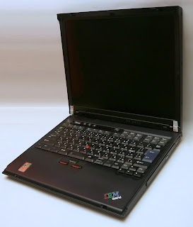 Laptop Bekas IBM ThinkPad R50e