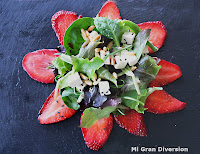 Ensalada de fresas y piñones Ensalada de fresas y piñones