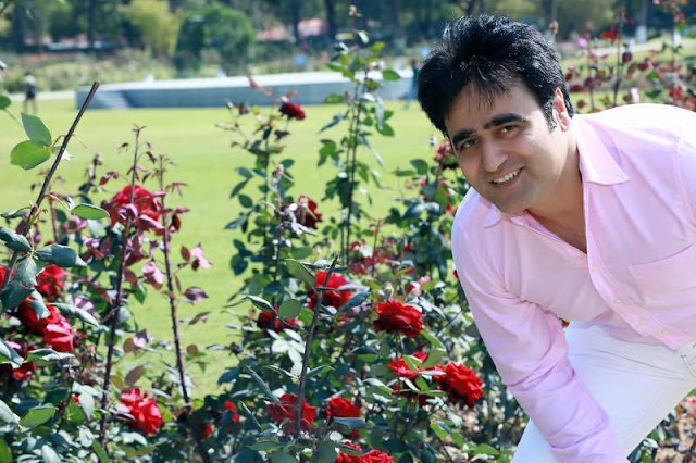 Sanjeev Juneja with Flowers