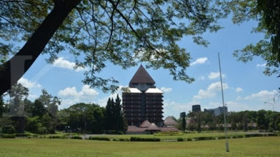 Internet Bisa Menjadi Sumber Informasi Tentang Universitas Indonesia Internet Bisa Menjadi Sumber Informasi Tentang Universitas Indonesia