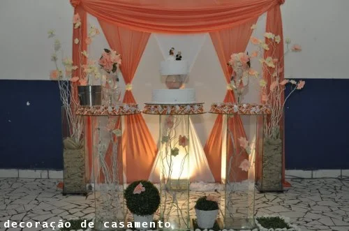 Casamento Pêssego-Salmão-Coral e Branco