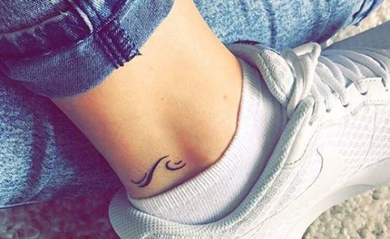 10 Wave Tattoos That Were Made For Summer 10 Wave Tattoos That Were Made For Summer
