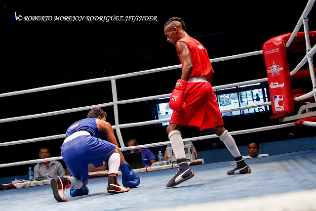 En fotografía de boxeo…tira antes del golpe! En fotografía de boxeo…tira antes del golpe!