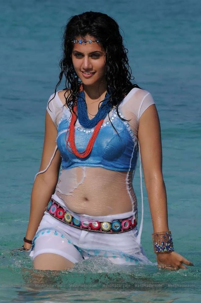 Indian Actress Taapsee Pannu Hot Photos In Water Hot Videos And Sexy