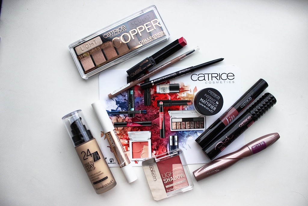Catrice шиммер. Catrice under. Catrice true skin тональный крем. Catrice true skin консилер. Catrice camouflage консилер.