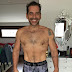 Após perder 62 kg, Leandro Hassum comemora com foto sem camisa