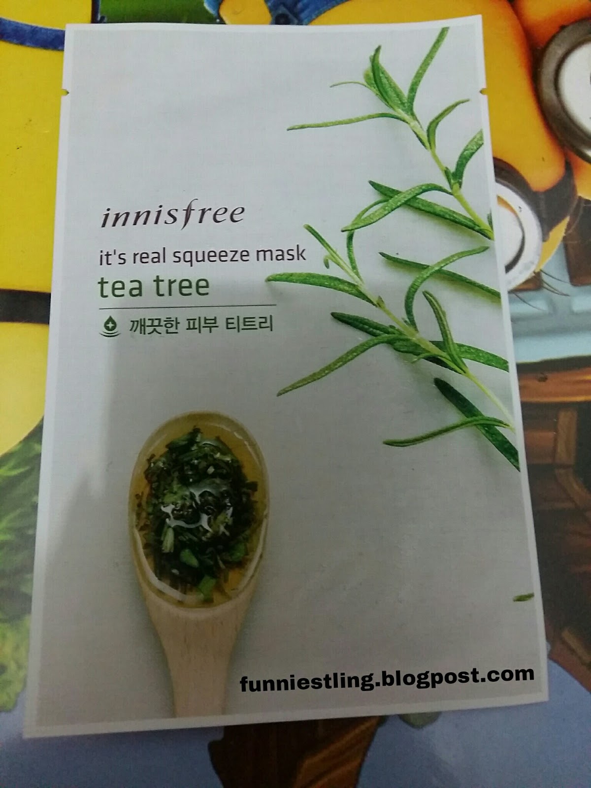 FUNNIEST LING REVIEW Innisfree It's Real Squeeze Mask Tea Tree