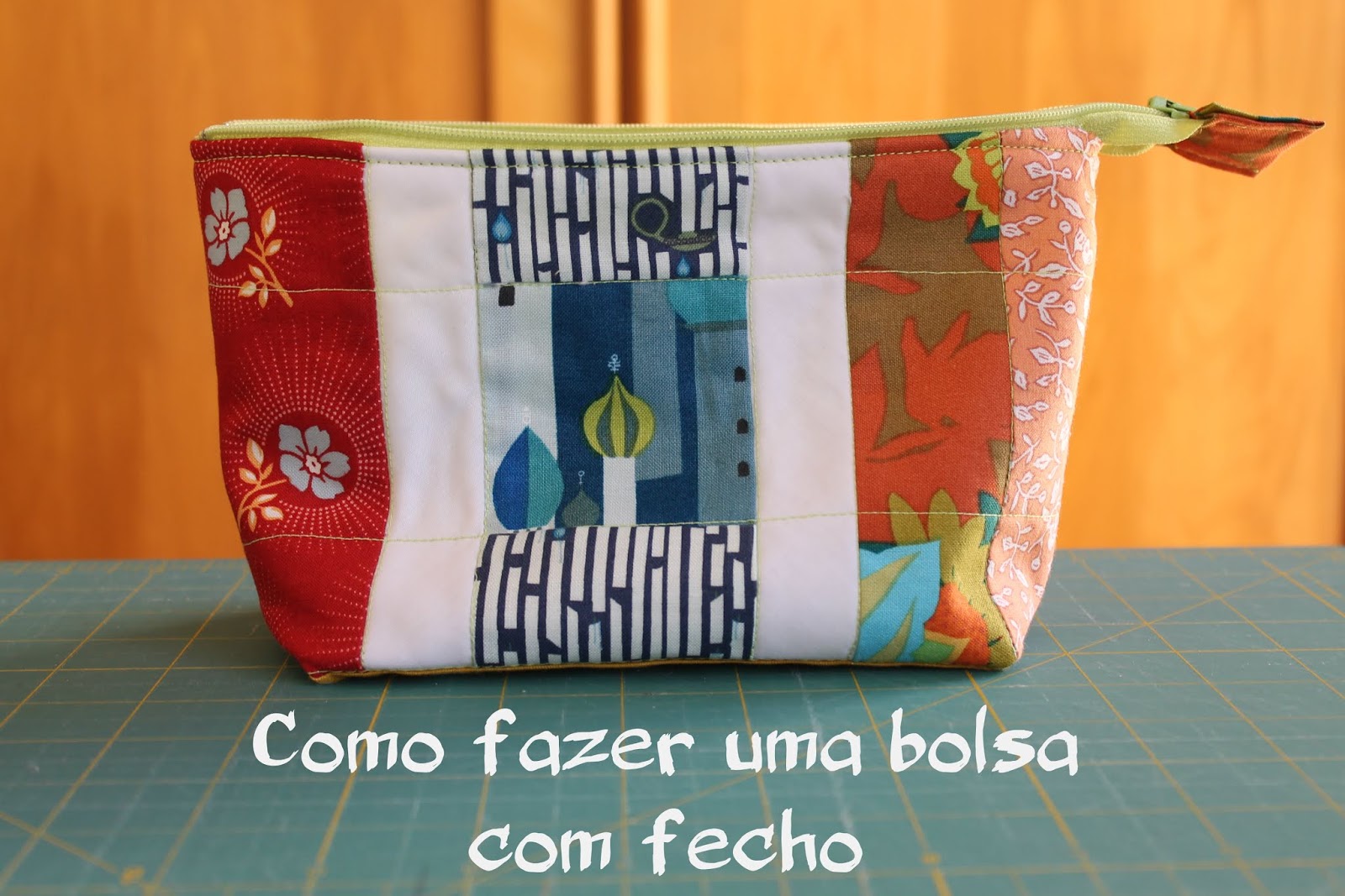 mini tote lorena classic preta