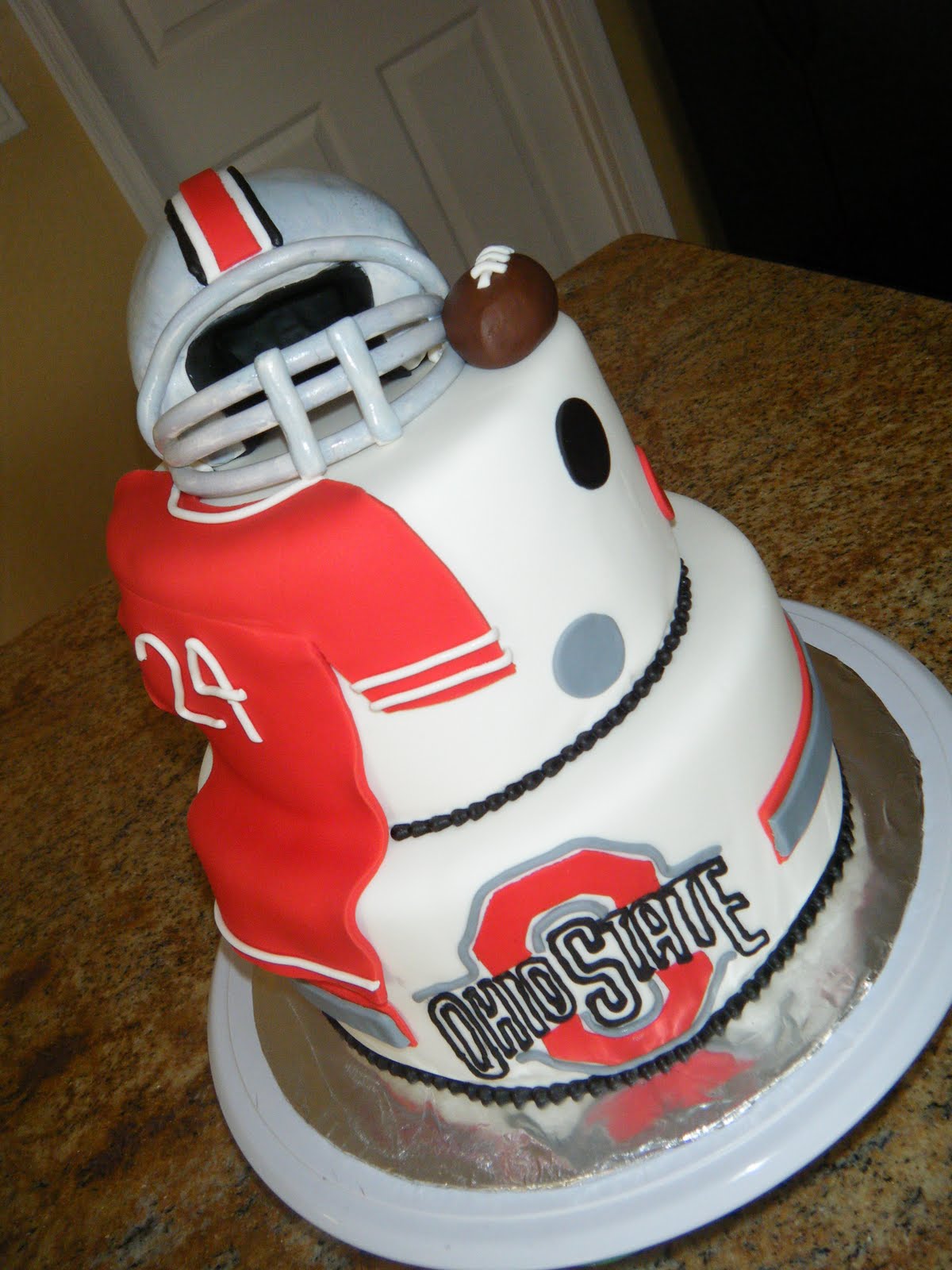 Cassy's Cakes Ohio State football cake