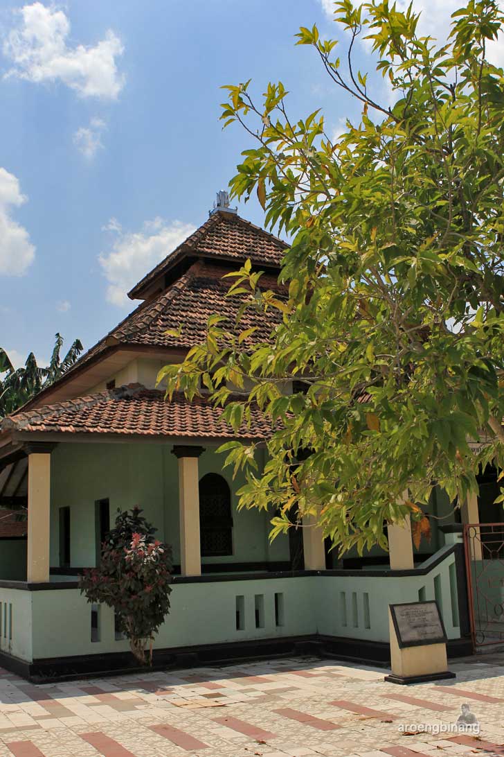 makam pangeran puger demaan kudus