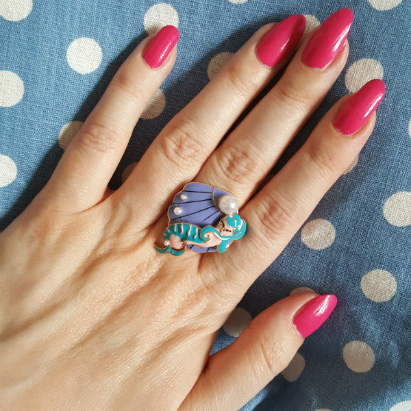Irregular Choice Sing Sirena mermaid ring mermaid shell and pearl ring on hand