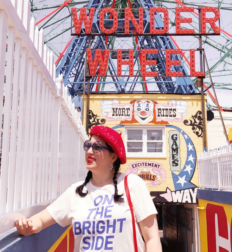 A Vintage Nerd, Vintage Blog, Retro Fashion Blog, Coney Island Wonder Wheel, Vintage Inspired Fashion Blog, Iconic Coney Island Spots