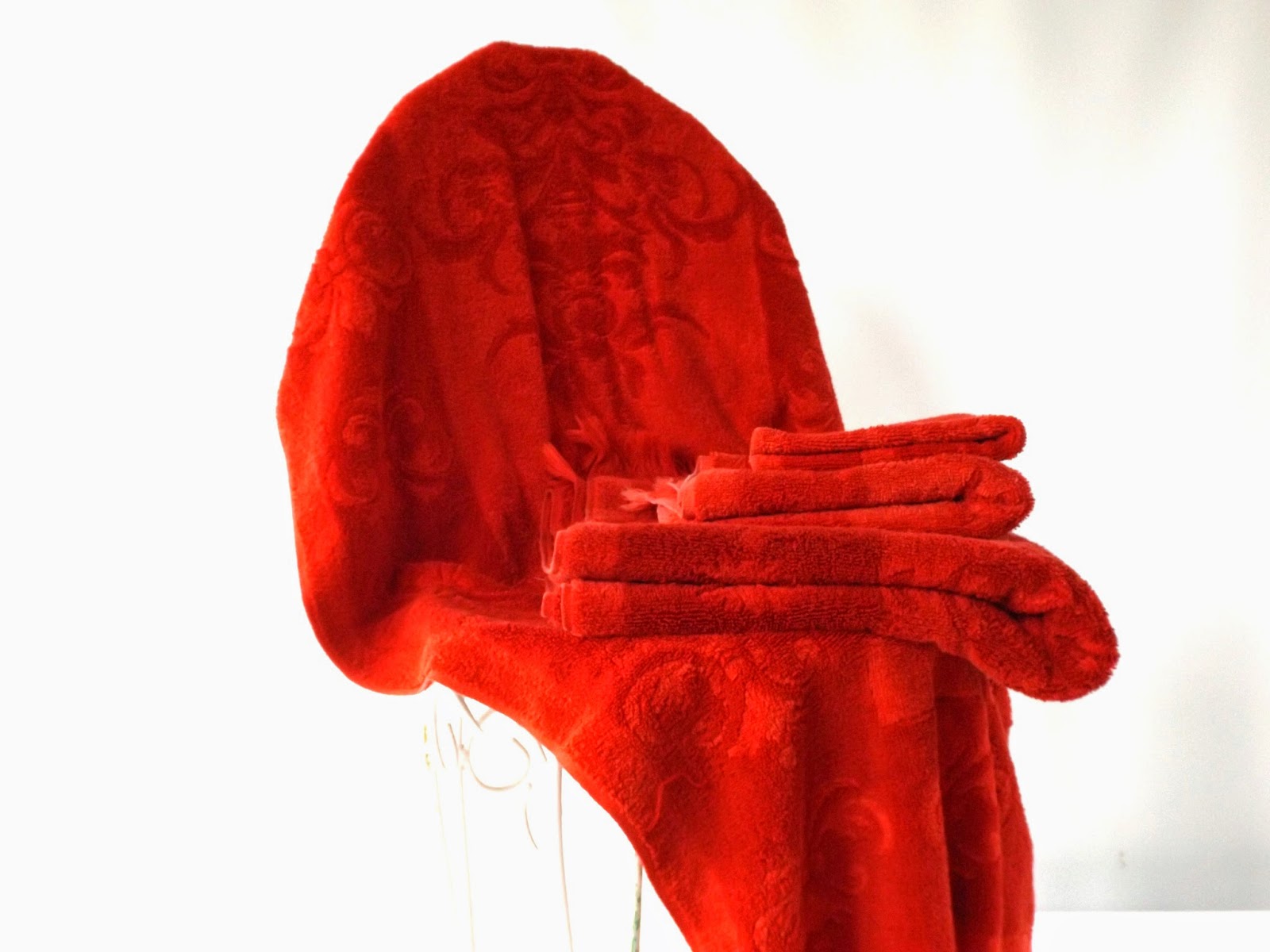 Still Stunning Vintage Resale Vintage Bath Towels/ Fieldcrest