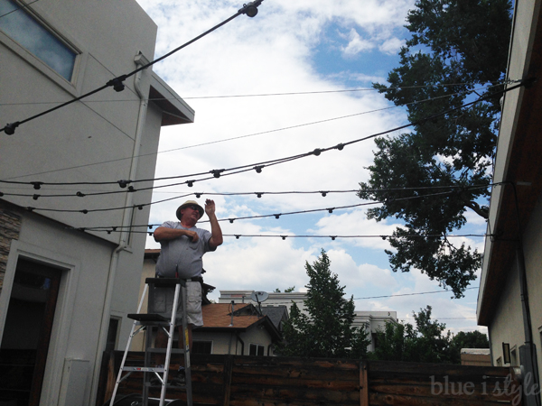 How To Hang Patio String Lights Blue I Style Creating An Using Zip Ties To Secure String Lights