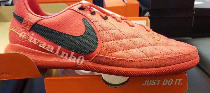 nike tiempox r10