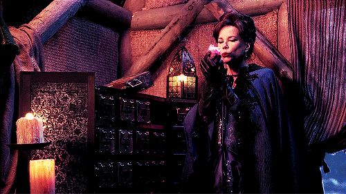 Cora and hearts in Once Upon a Time
