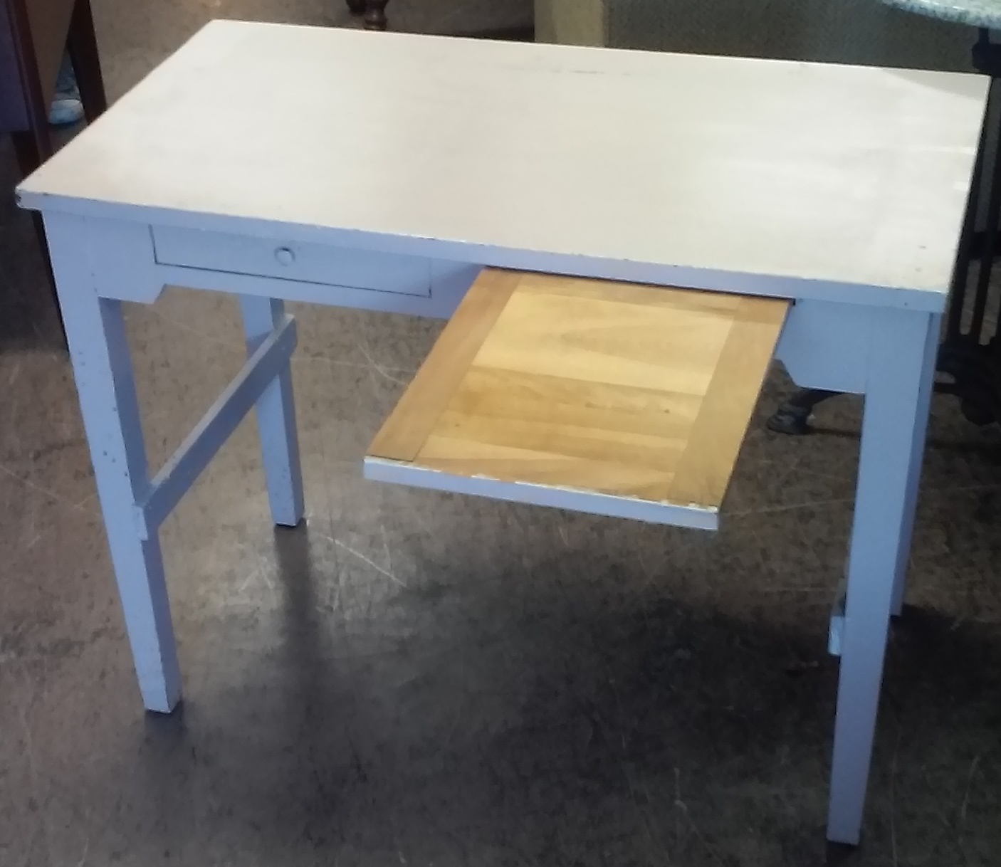 UHURU FURNITURE & COLLECTIBLES SOLD 26" Tall Vintage Children's Writing Desk 55