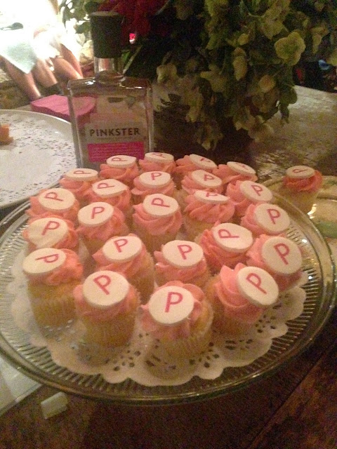 Pinkster Gin, cupcakes