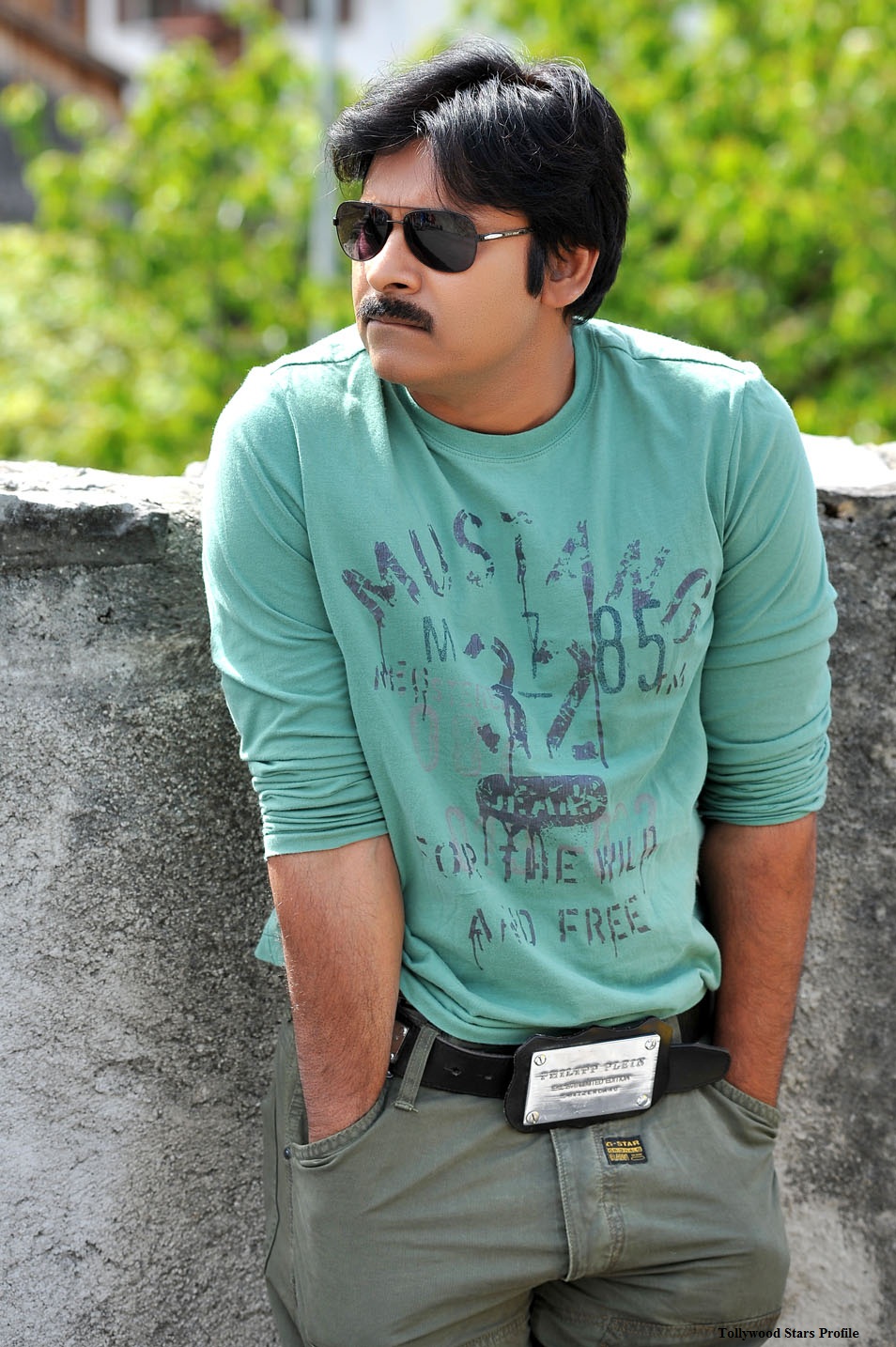 Pawan+Kalyan+Unseen+Stills+From+Gabbar+S