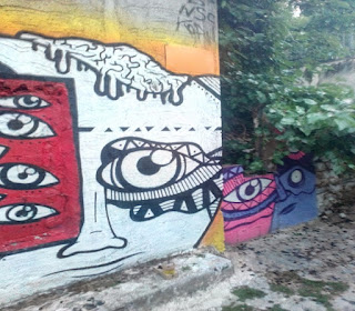 ΑΠΟΚΛΕΙΣΤΙΚΟ ΑΝΟΠΑΙΑ ΑΤΡΑΠΟΣ:ΑΠΟΚΡΥΦIΣΤΙΚΑ ΣΥΜΒΟΛΑ ΚΑΙ ΜΗΝΥΜΑΤΑ ΣΕ ΤΟΙΧΟΥΣ ΤΗΣ ΑΘΗΝΑΣ (ΣΤ’ΜΕΡΟΣ)  