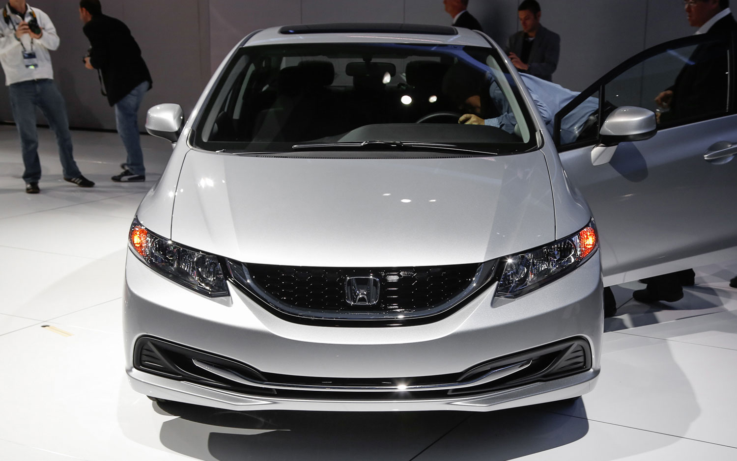 Honda Civic 2014 1 8 140 Р»