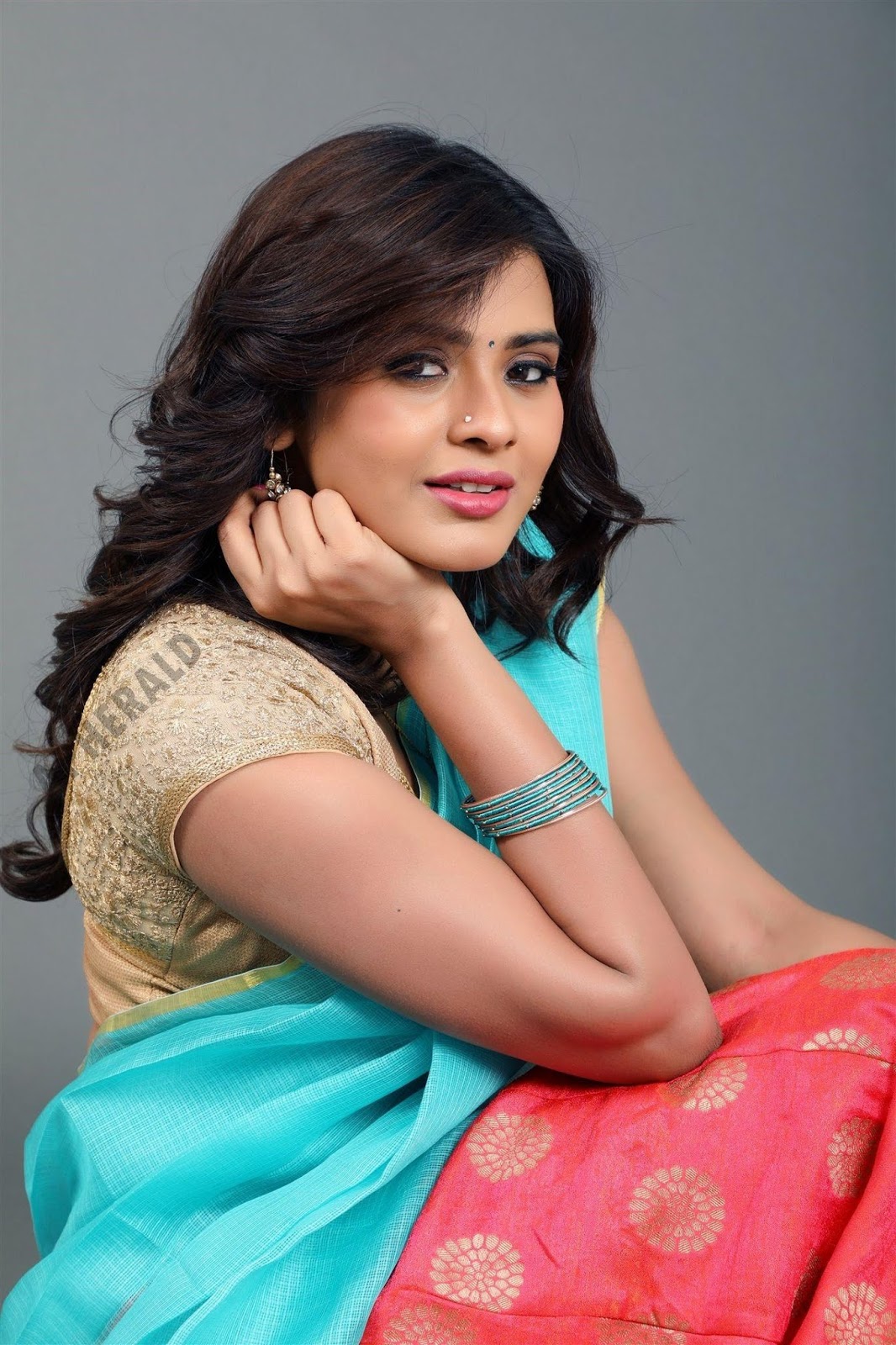 Hebah Patel Age, Height, Birthday, Family, Caste, Biodata, Affairs, Debut Movie